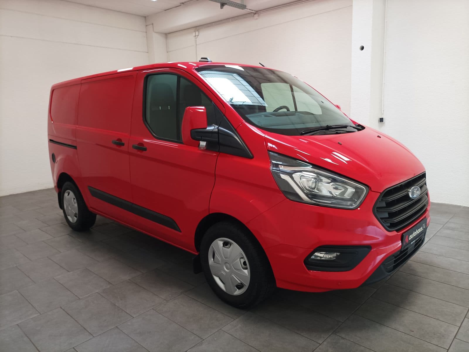 Ford Transit Transporter FORD Transit Custom 340 L1H1 2,0TDCi 96kW Front Trend Kastenwagen #1