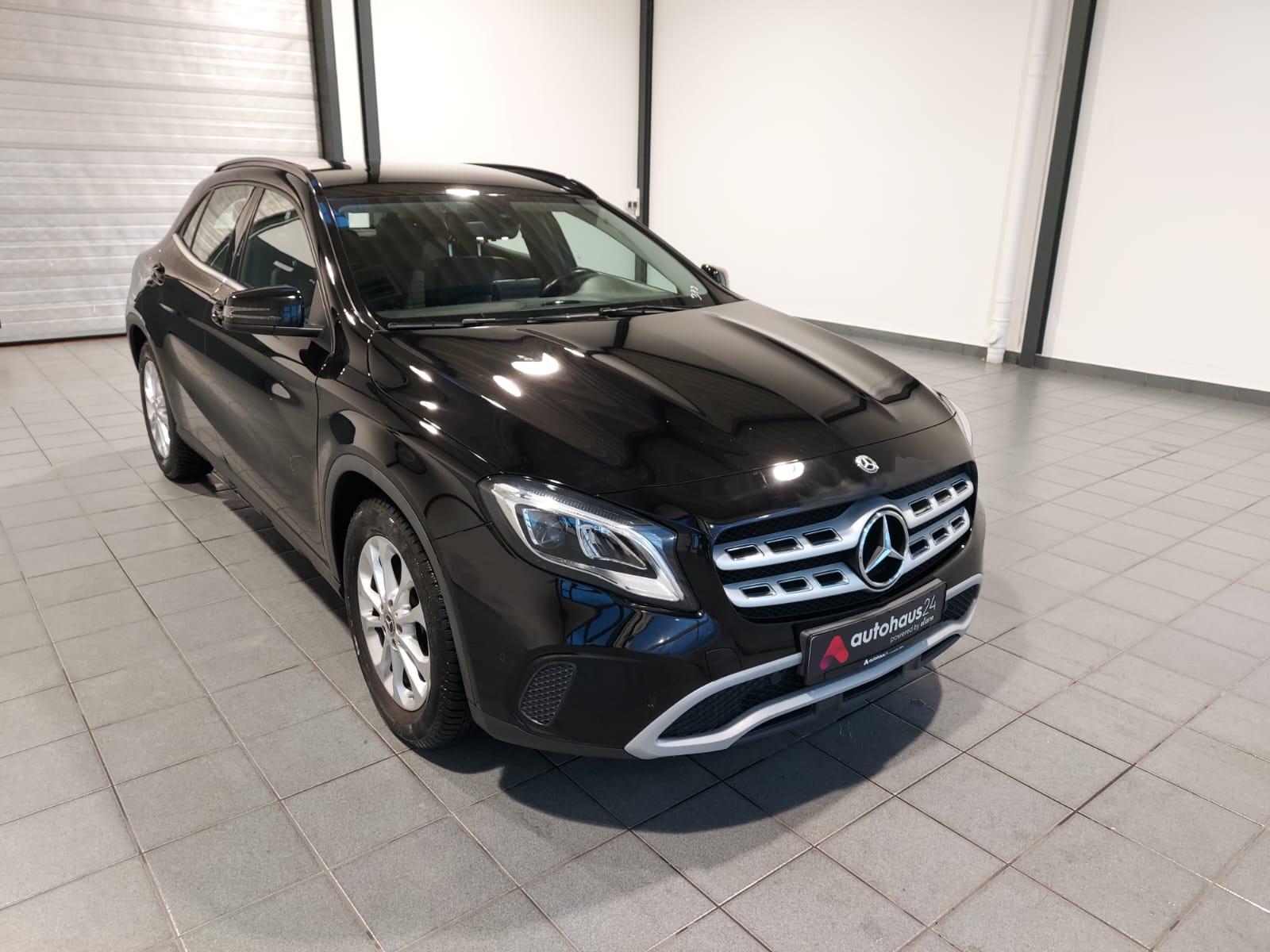 Mercedes-Benz GLA-Klasse SUV / Crossover / Geländewagen MERCEDES GLA GLA 180 Sports Utility Vehicle