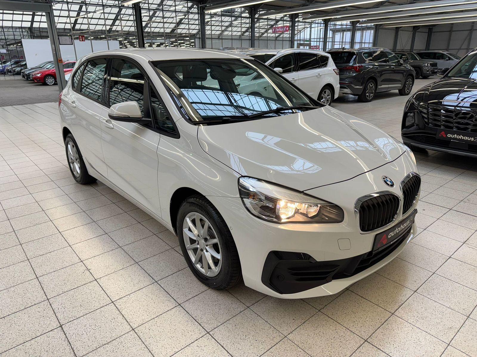 BMW 2er-Reihe Kleinbus / Van BMW 2er Active Tourer 216d Advantage Kompaktvan