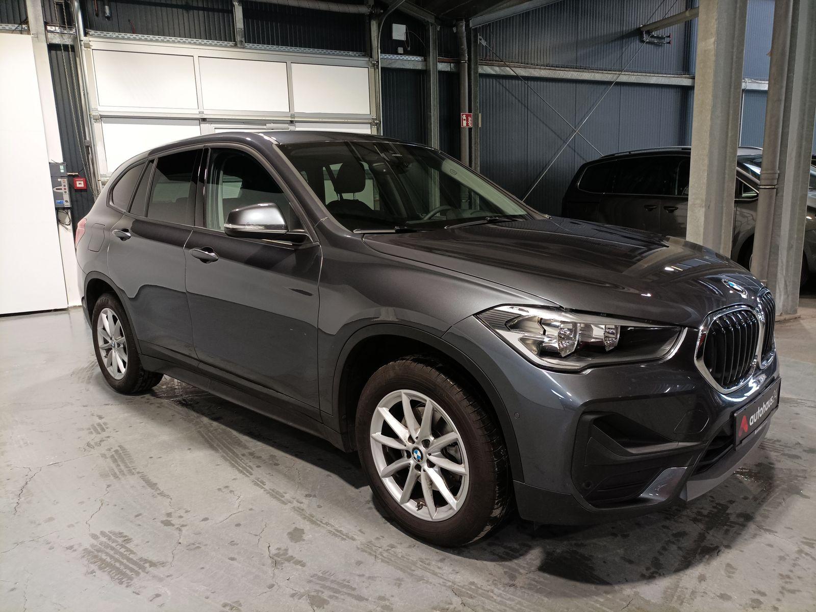 BMW X1 SUV / Crossover / Geländewagen BMW X1 xDrive18d Sports Utility Vehicle