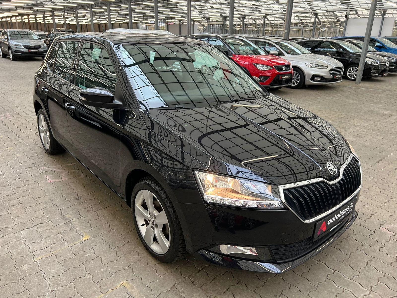 ŠKODA Fabia Limousine SKODA Fabia 1.0l MPI 55kW Cool Plus Schräghecklimousine