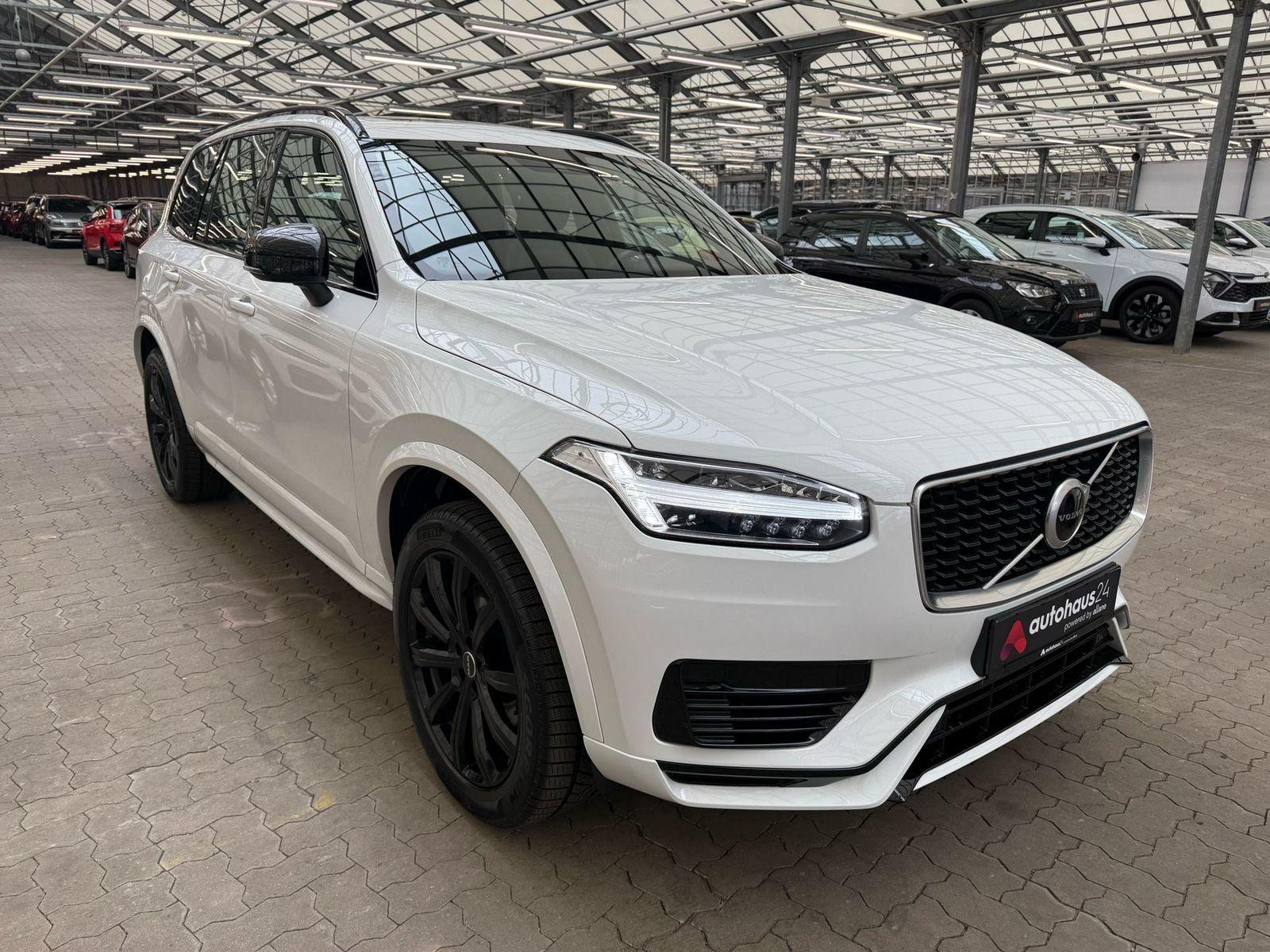 Volvo XC90 SUV / Crossover / Geländewagen VOLVO XC90 T8 Twin Engine Geartronic R-Design Sports Utility Vehicle