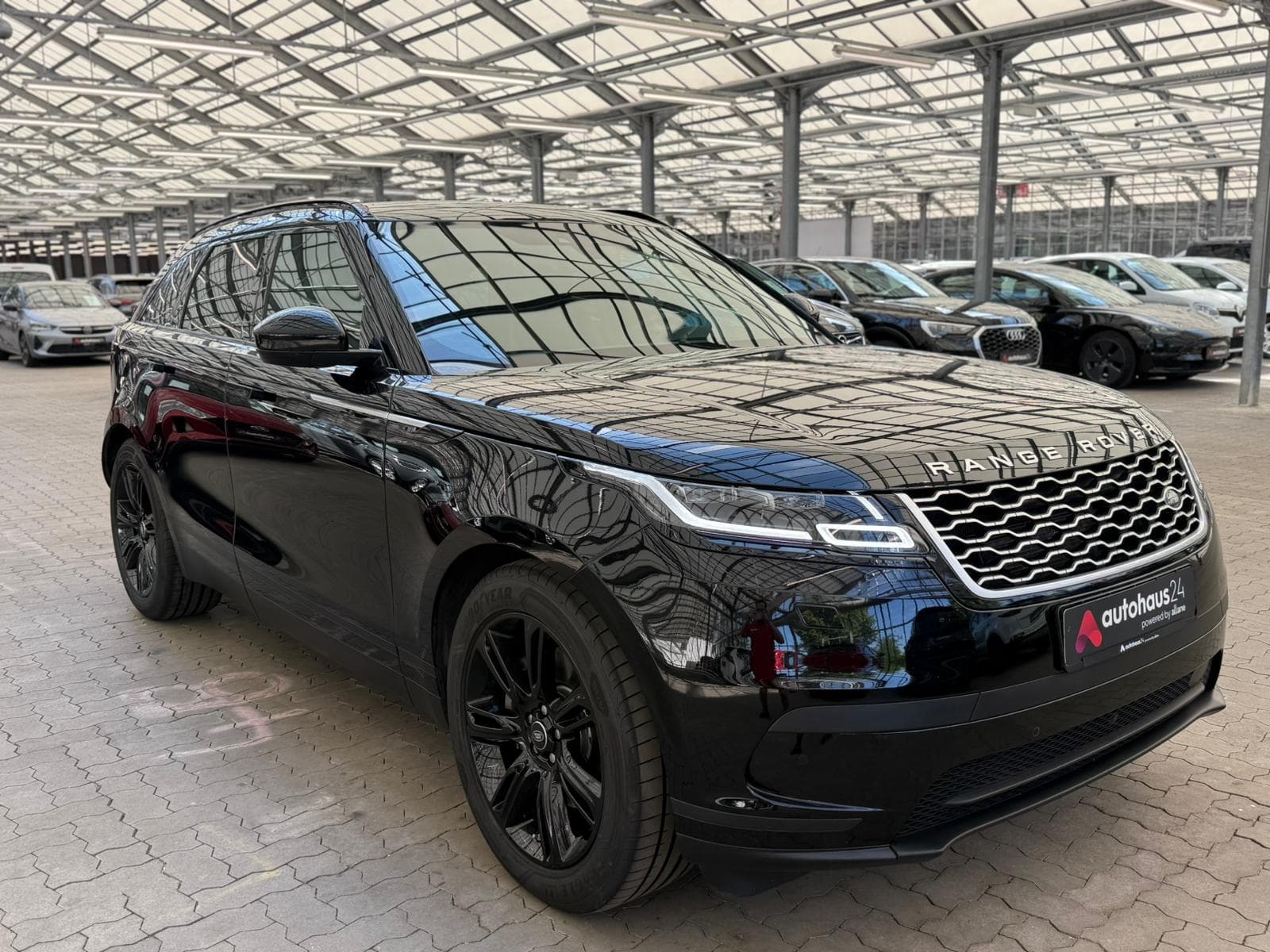 Land Rover Range Rover Velar SUV / Crossover / Geländewagen LAND ROVER Range Rover Velar 3.0 V6 D275 S Sports Utility Vehicle #1