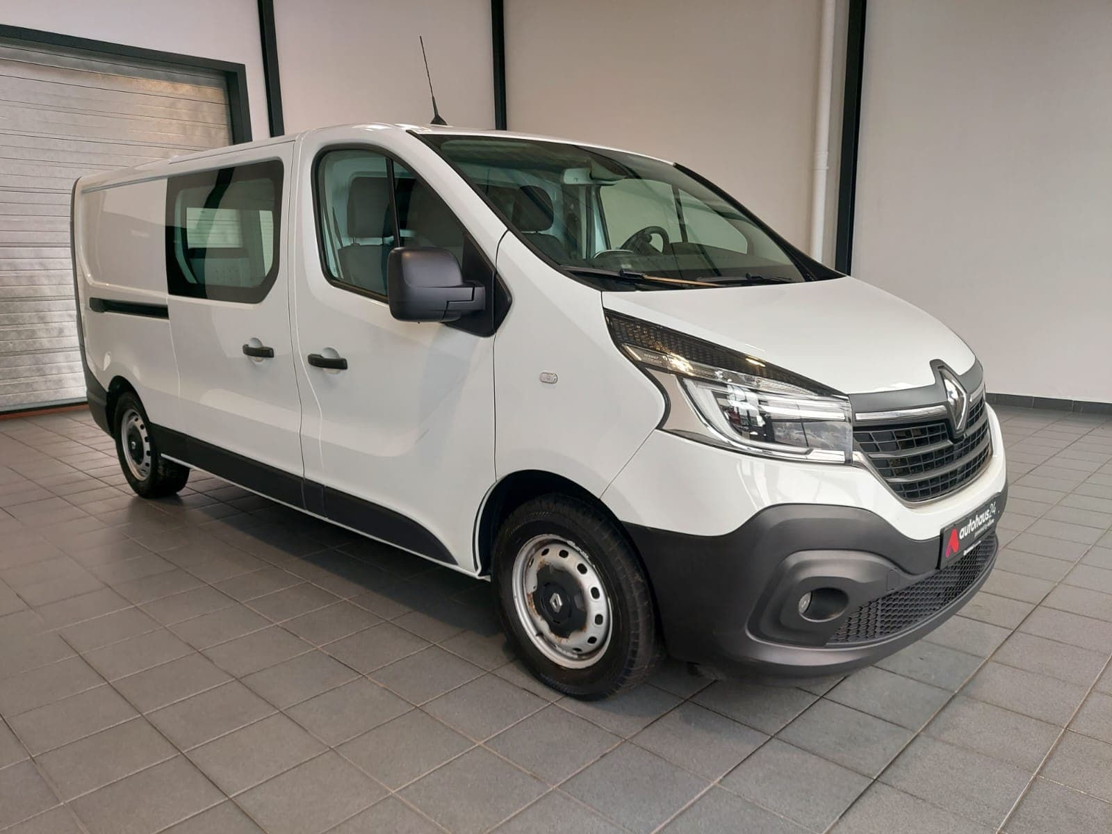 Renault Trafic Transporter RENAULT Trafic L2H1 2.0 ENERGY dCi 145 Komfort Kastenwagen #1