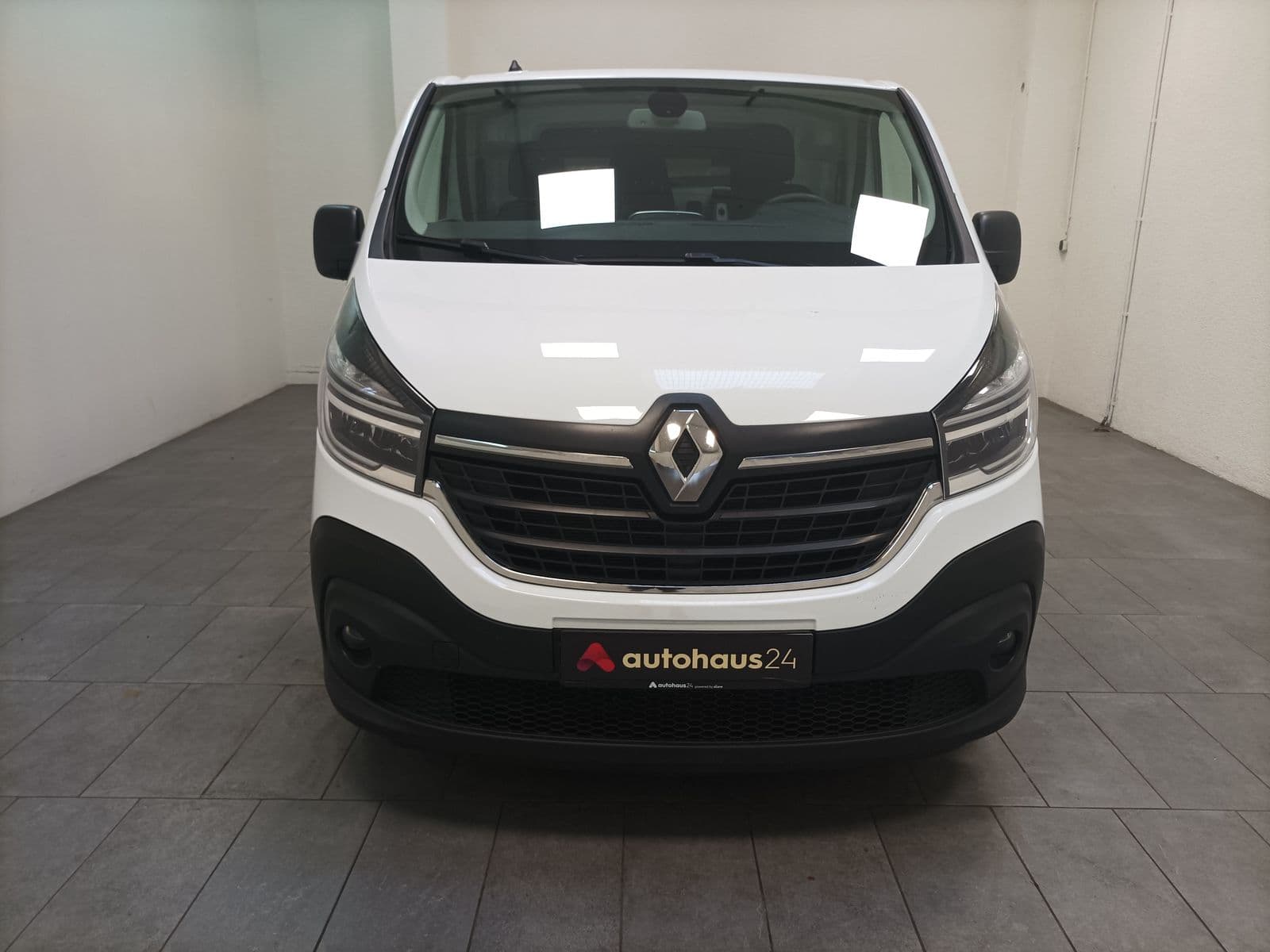 Renault Trafic Transporter RENAULT Trafic L1H1 2.0 ENERGY dCi 145 3,0t Komfort Kastenwagen #1