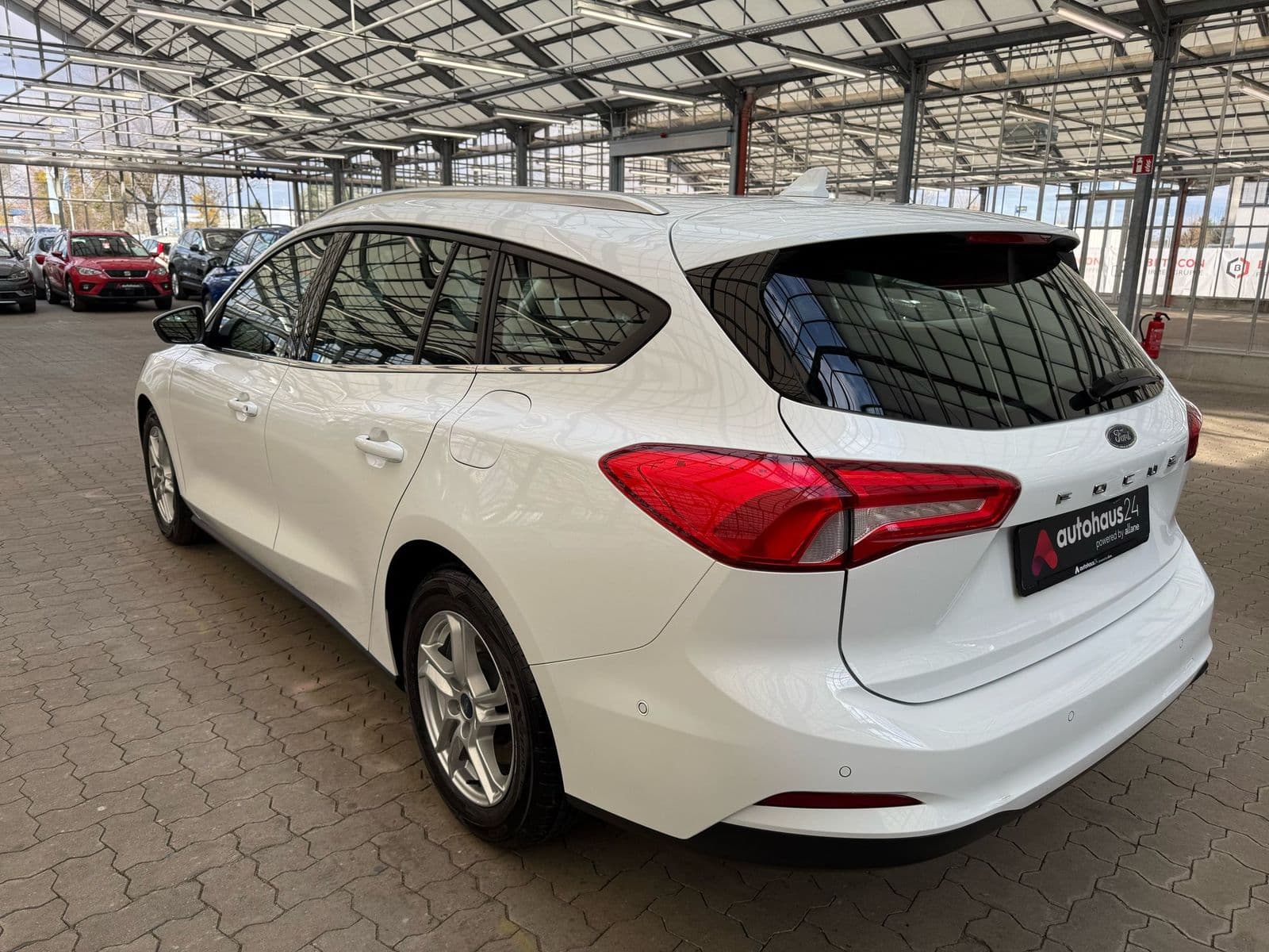 Ford Focus Kombi Focus 1.5 EcoBlue Cool&Connect (EURO 6d-Temp) #4