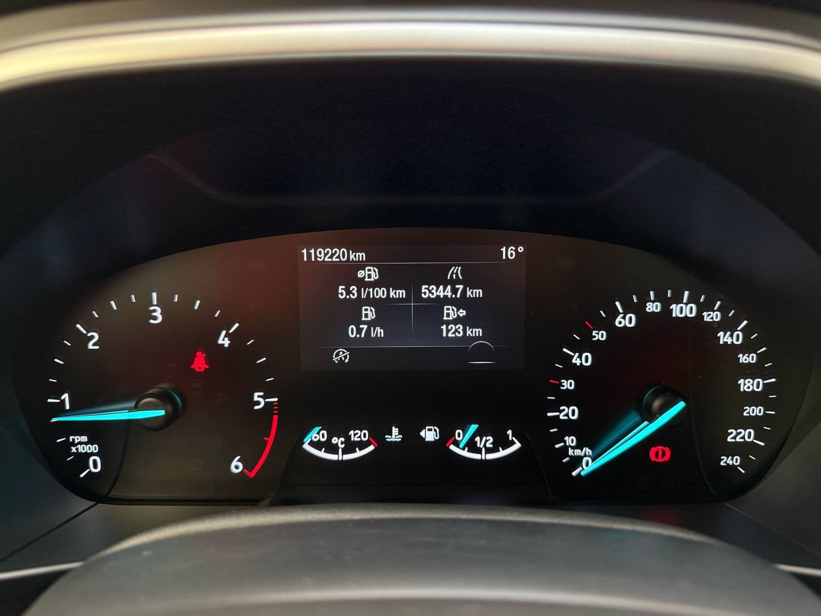 Ford Focus Kombi Focus 1.5 EcoBlue Cool&Connect (EURO 6d-Temp) #7