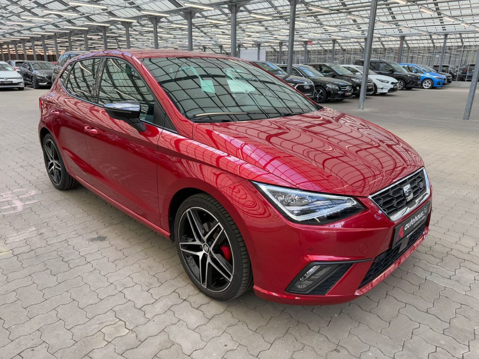 SEAT Ibiza Limousine SEAT Ibiza 1.0 TSI 85kW FR DSG Schräghecklimousine #1