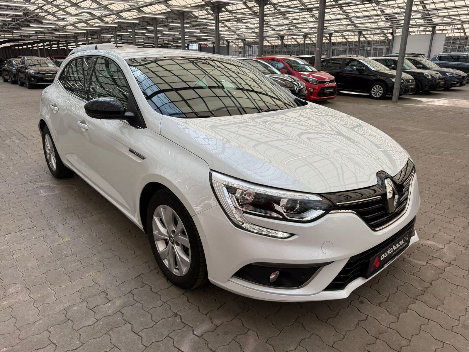 Renault Mégane Limousine RENAULT Mégane TCe 160 EDC GPF Limited Schräghecklimousine #1
