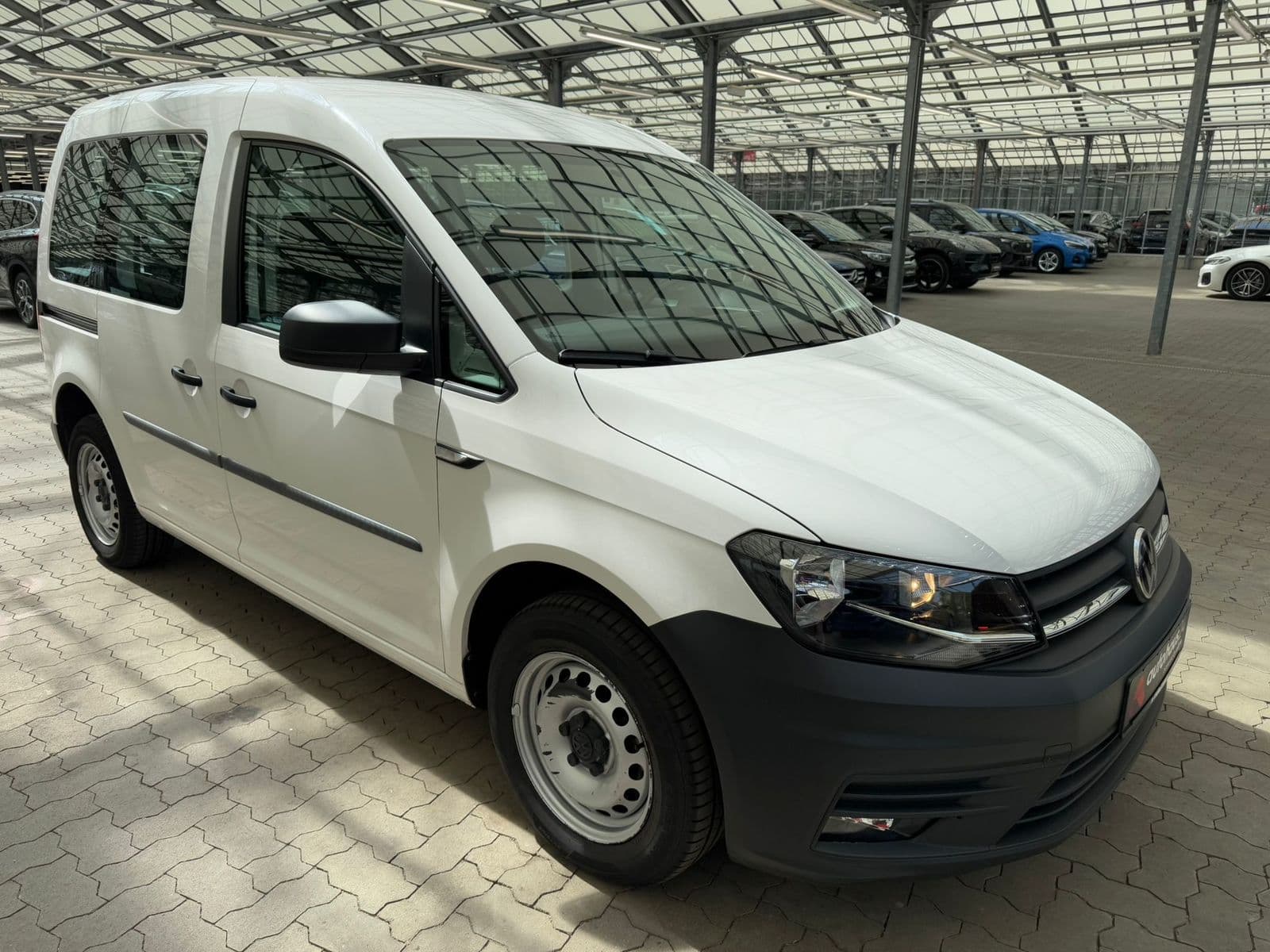 Volkswagen Caddy Kombi VOLKSWAGEN Caddy 1,4-l-TGI BlueMotion 5-Sitzer Kombi-Lieferwagen #1