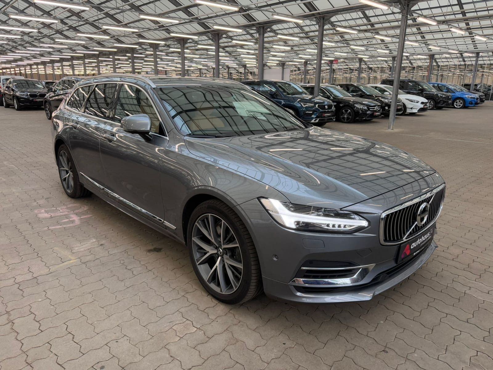 Volvo V90 Kombi VOLVO V90 T8 Twin Engin AWD Inscription Geartronic Kombi #1