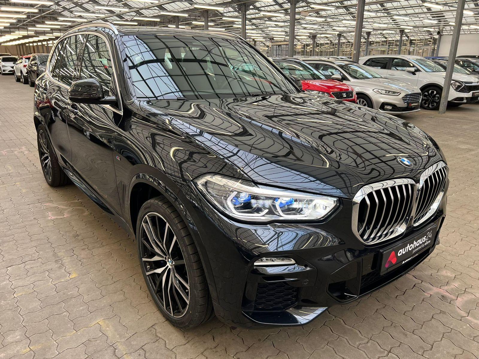 BMW X5 SUV / Crossover / Geländewagen BMW X5 xDrive30d Sports Utility Vehicle