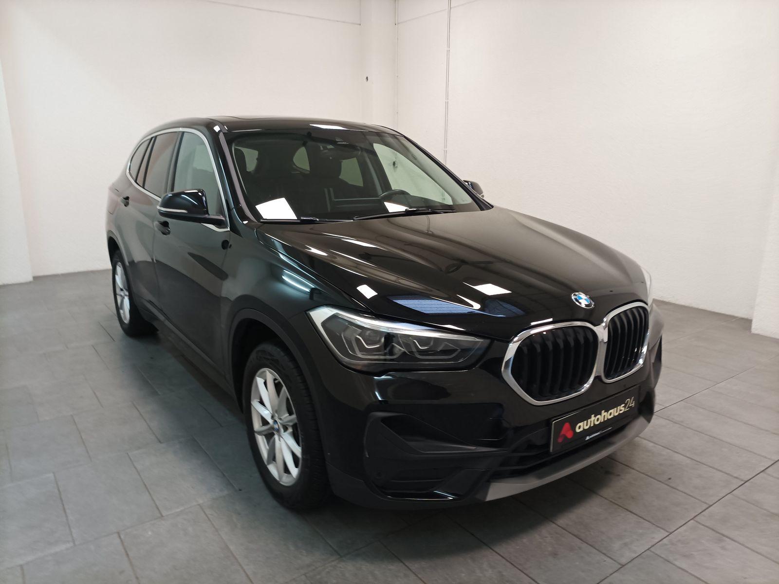 BMW X1 SUV / Crossover / Geländewagen BMW X1 sDrive20i Steptronic DCT Sports Utility Vehicle