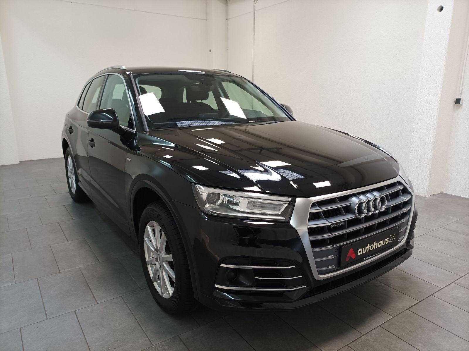 Audi Q5 SUV / Crossover / Geländewagen AUDI Q5 50 TFSI e S tronic quattro Sports Utility Vehicle