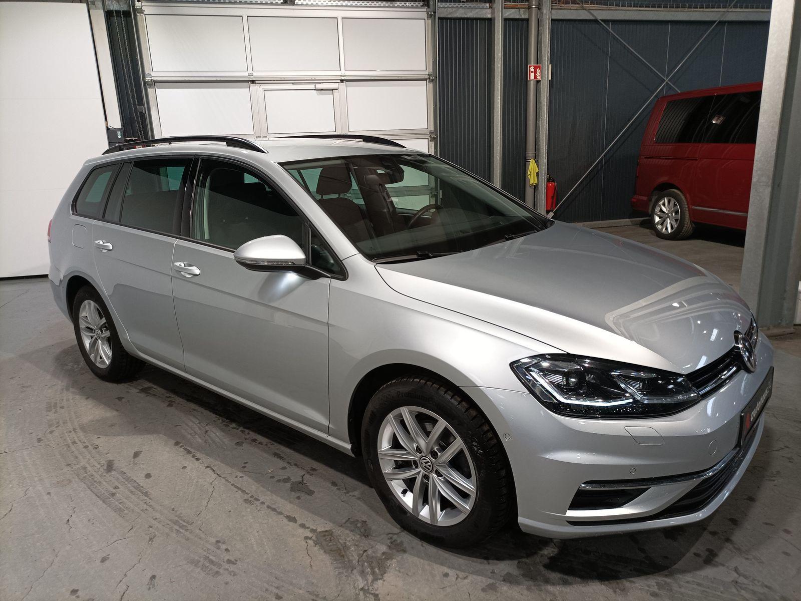 Volkswagen Golf Kombi VOLKSWAGEN Golf 2.0 TDI SCR DSG Comfortline Variant Kombi