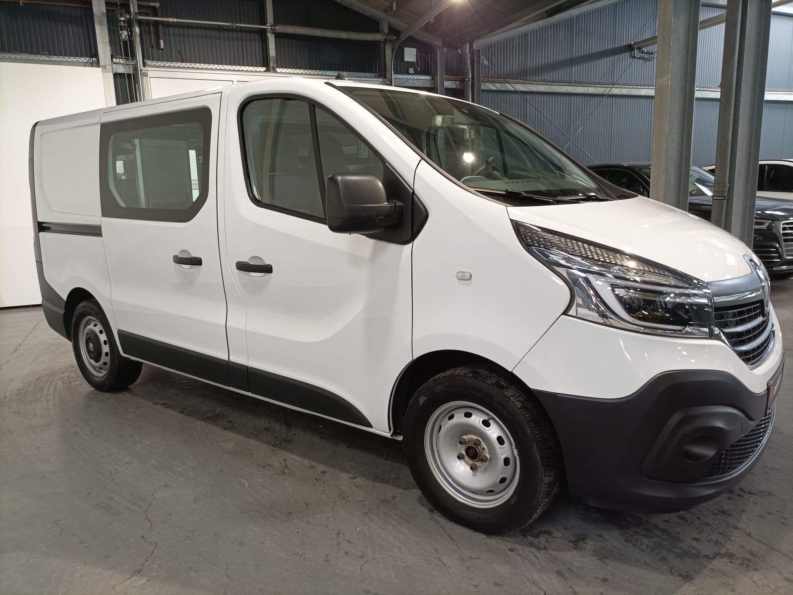 Renault Trafic Transporter RENAULT Trafic L1H1 2.0 ENERGY dCi 145 3,0t Komfort Kastenwagen #1