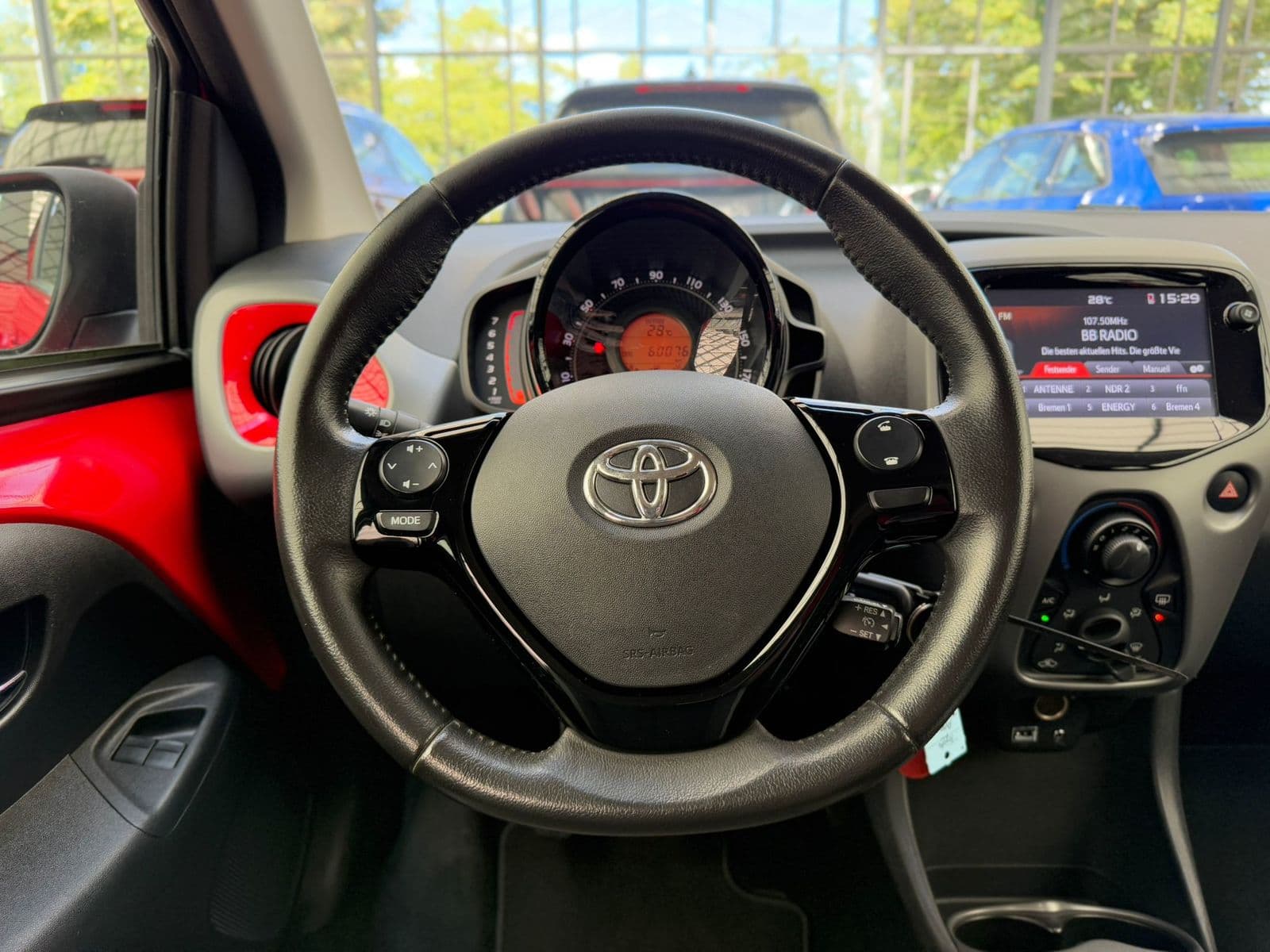 Toyota Aygo Kleinwagen Aygo 1.0 x-play club (EURO 6d-TEMP) #10