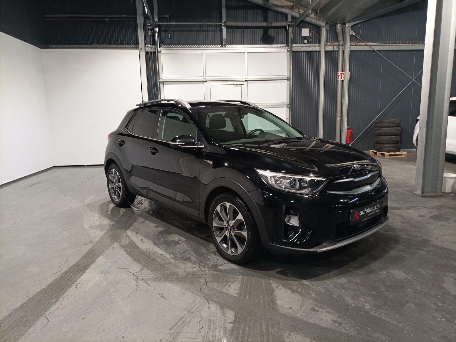 Kia Stonic SUV / Crossover / Geländewagen KIA Stonic 1.0 T-GDI 120 Platinum Edition DCT7 Sports Utility Vehicle