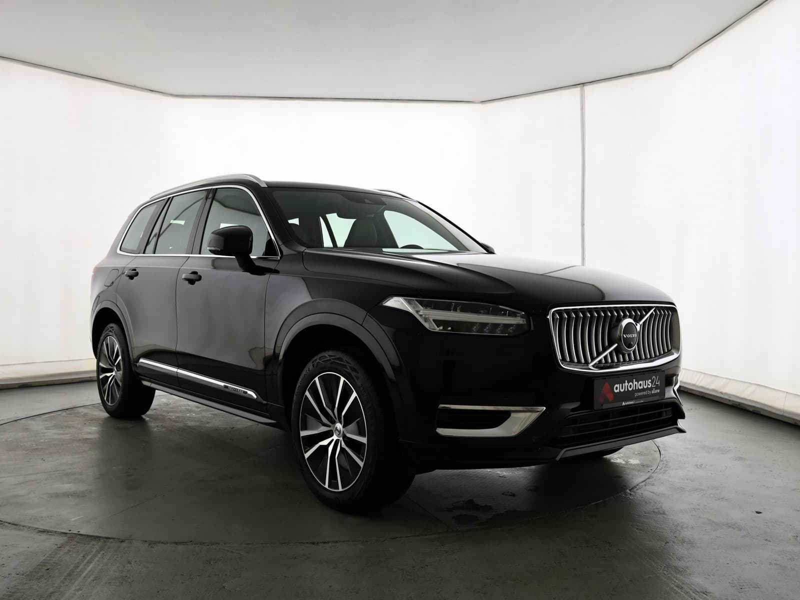 Volvo XC90 SUV / Crossover / Geländewagen VOLVO XC90 T8 Geartronic Inscription Expression Sports Utility Vehicle #1