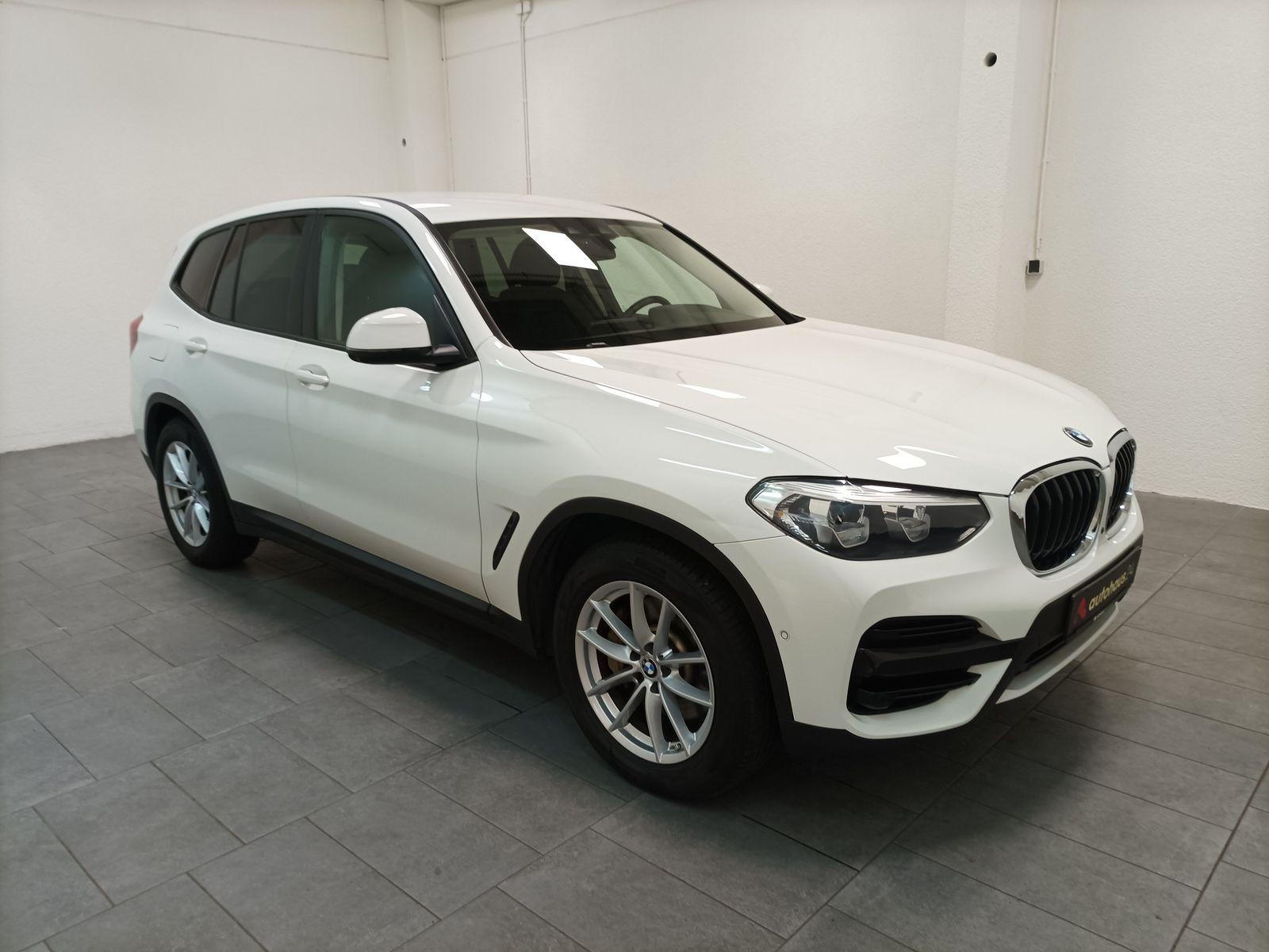 BMW X3 SUV / Crossover / Geländewagen BMW X3 xDrive30e ADVANTAGE AT Sports Utility Vehicle