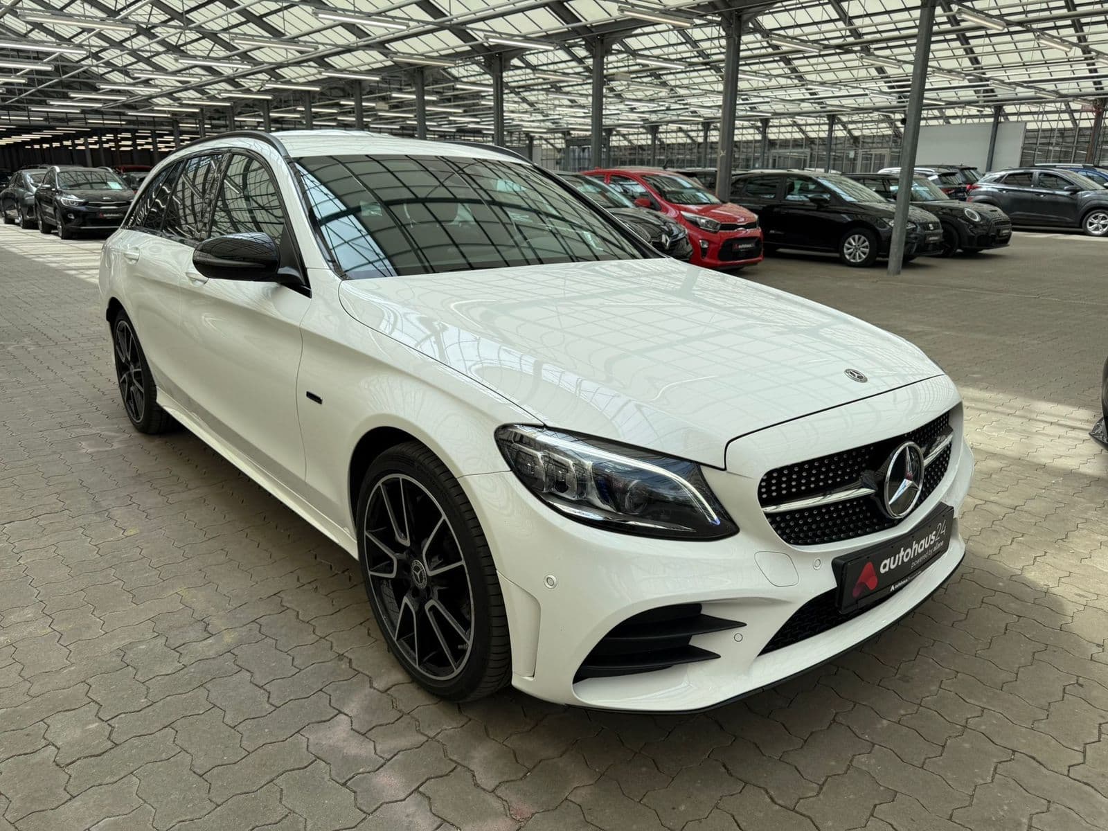 Mercedes-Benz C-Klasse Kombi MERCEDES C-Klasse C 300 de T Autom. Kombi #1