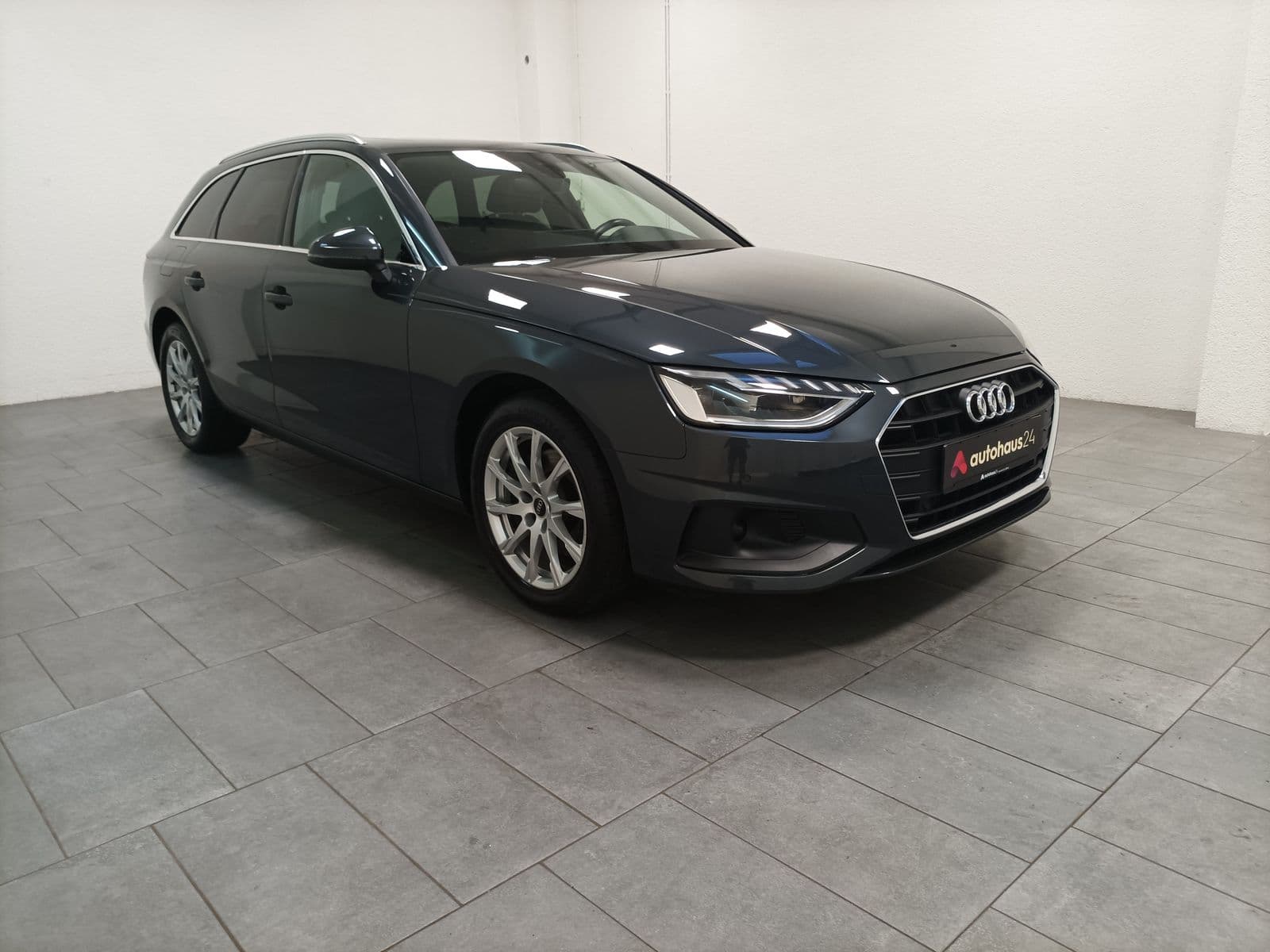 Audi A4 Kombi AUDI A4 35 TDI S tronic Avant Kombi #1