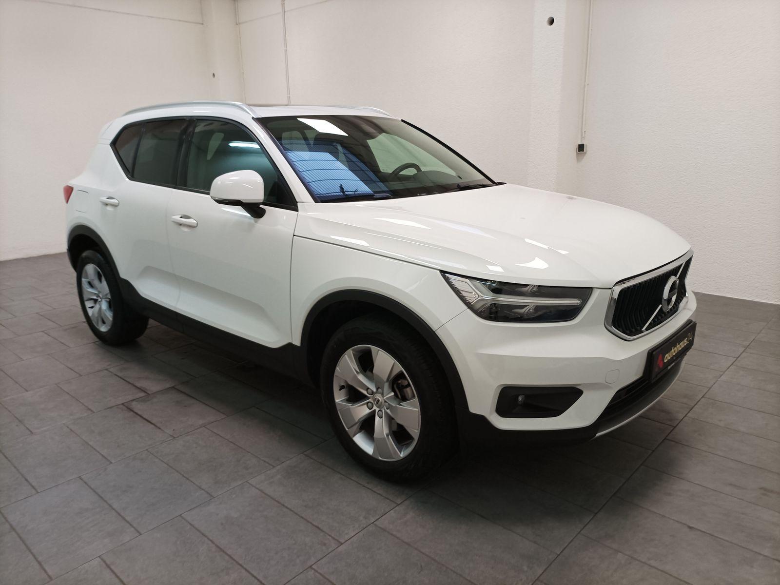 Volvo XC40 SUV / Crossover / Geländewagen VOLVO XC40 T3 Momentum Pro Geartronic Sports Utility Vehicle