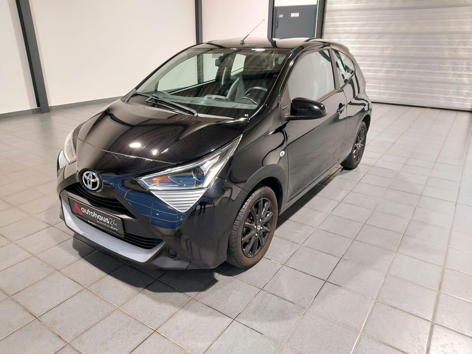 Toyota Aygo Kleinwagen Aygo 1.0 x-play  (EURO 6d-TEMP)