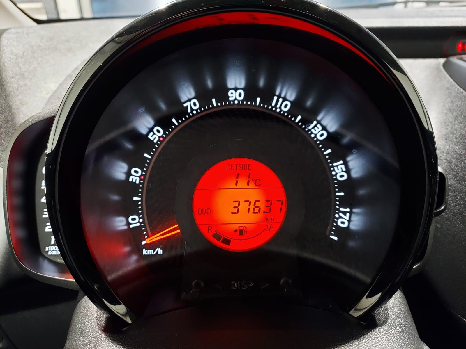 Toyota Aygo Kleinwagen Aygo 1.0 x-play  (EURO 6d-TEMP)