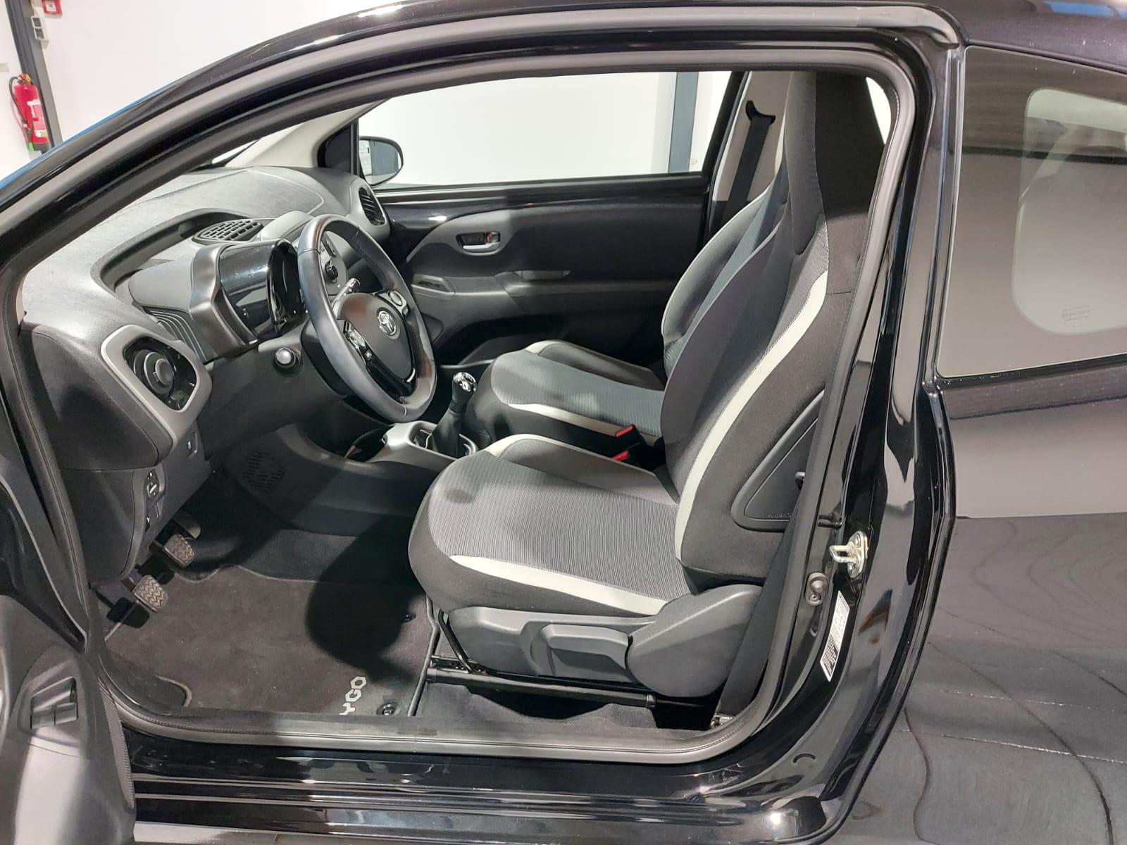 Toyota Aygo Kleinwagen Aygo 1.0 x-play  (EURO 6d-TEMP)
