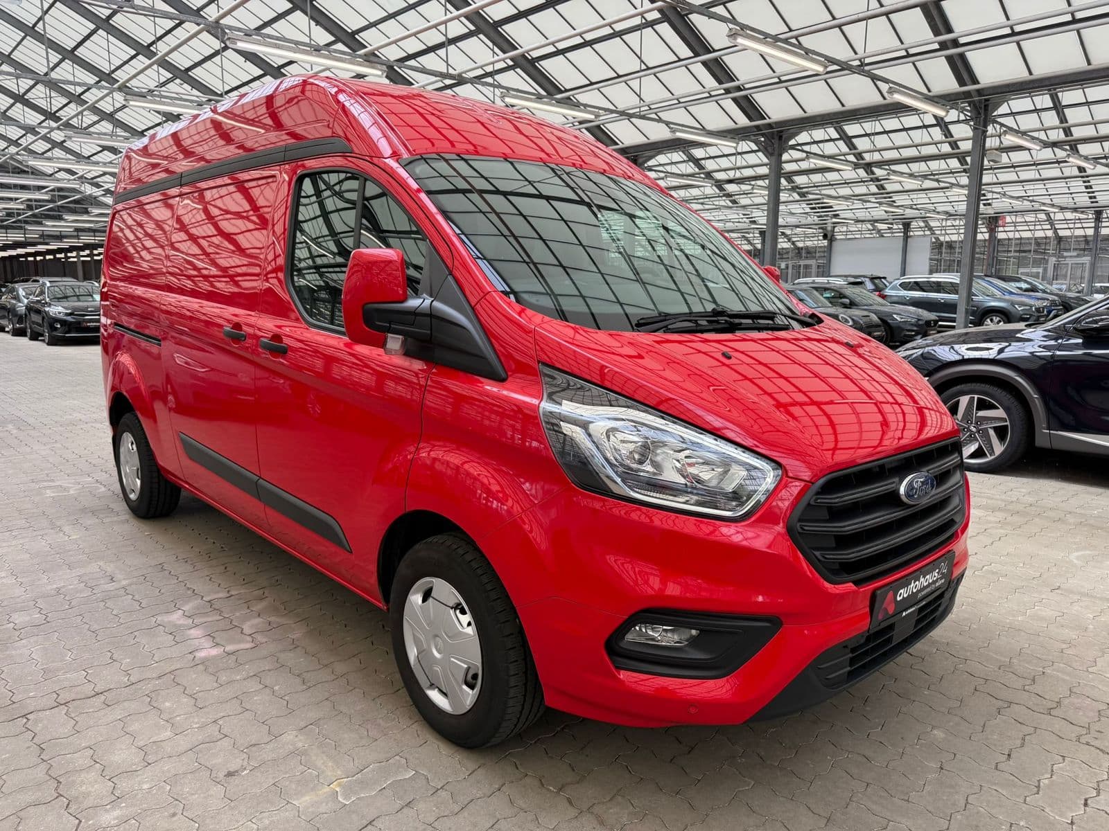 Ford Transit Transporter FORD Transit Custom 300 L2H2 2,0EcoBlue 96kW Trend Kastenwagen #1