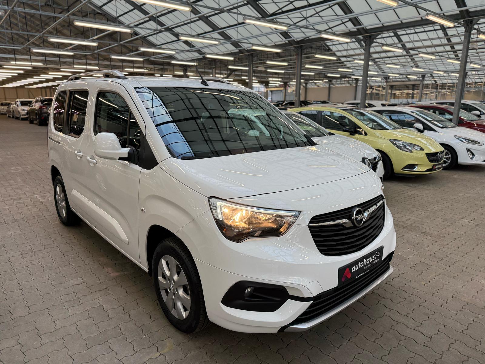 Opel Combo Kleinbus / Van OPEL Combo Life 1.5 Diesel 96kW S/S INNOVATION Kompaktvan