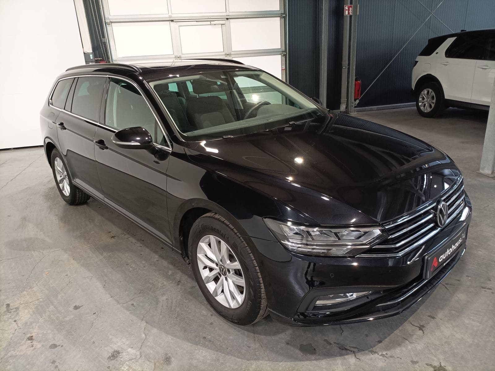 Volkswagen Passat Kombi VOLKSWAGEN Passat 2.0 TDI SCR Business Variant Kombi #1
