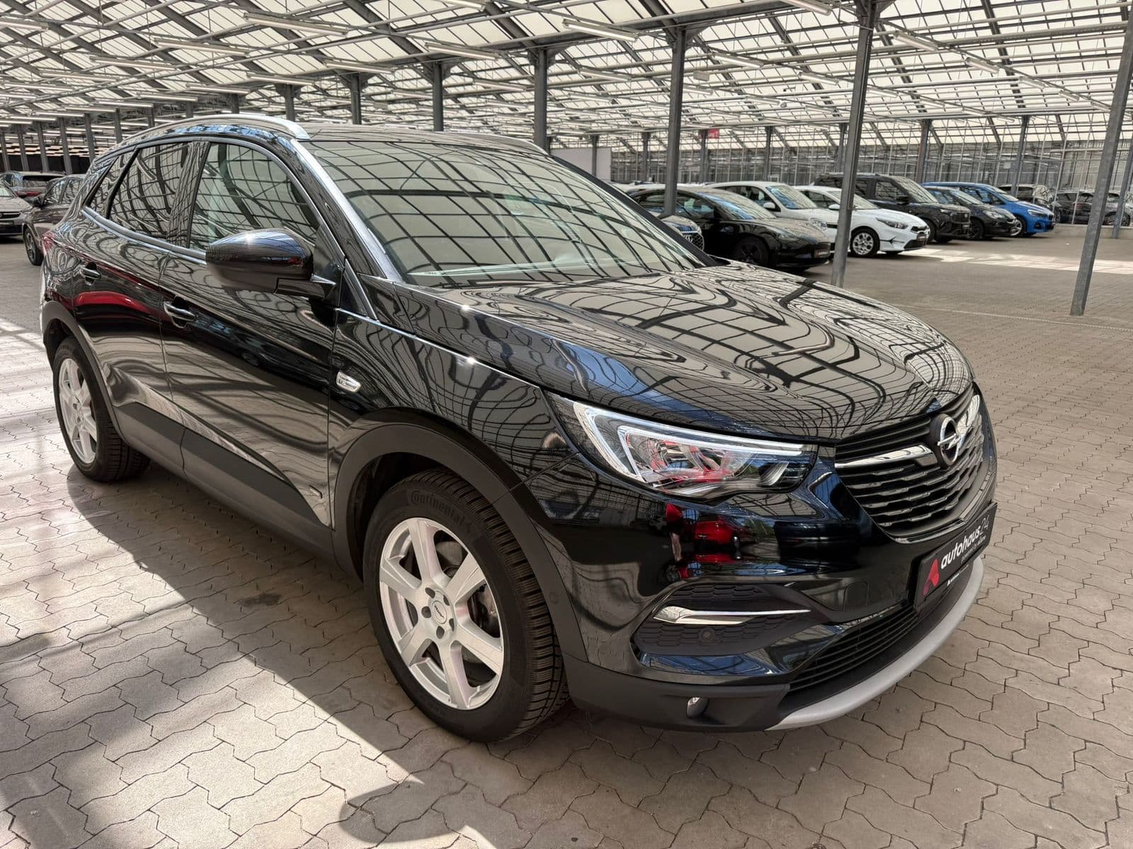 Opel Grandland X SUV / Crossover / Geländewagen OPEL Grandland X 1.6 Hybrid Edition Auto Sports Utility Vehicle #1