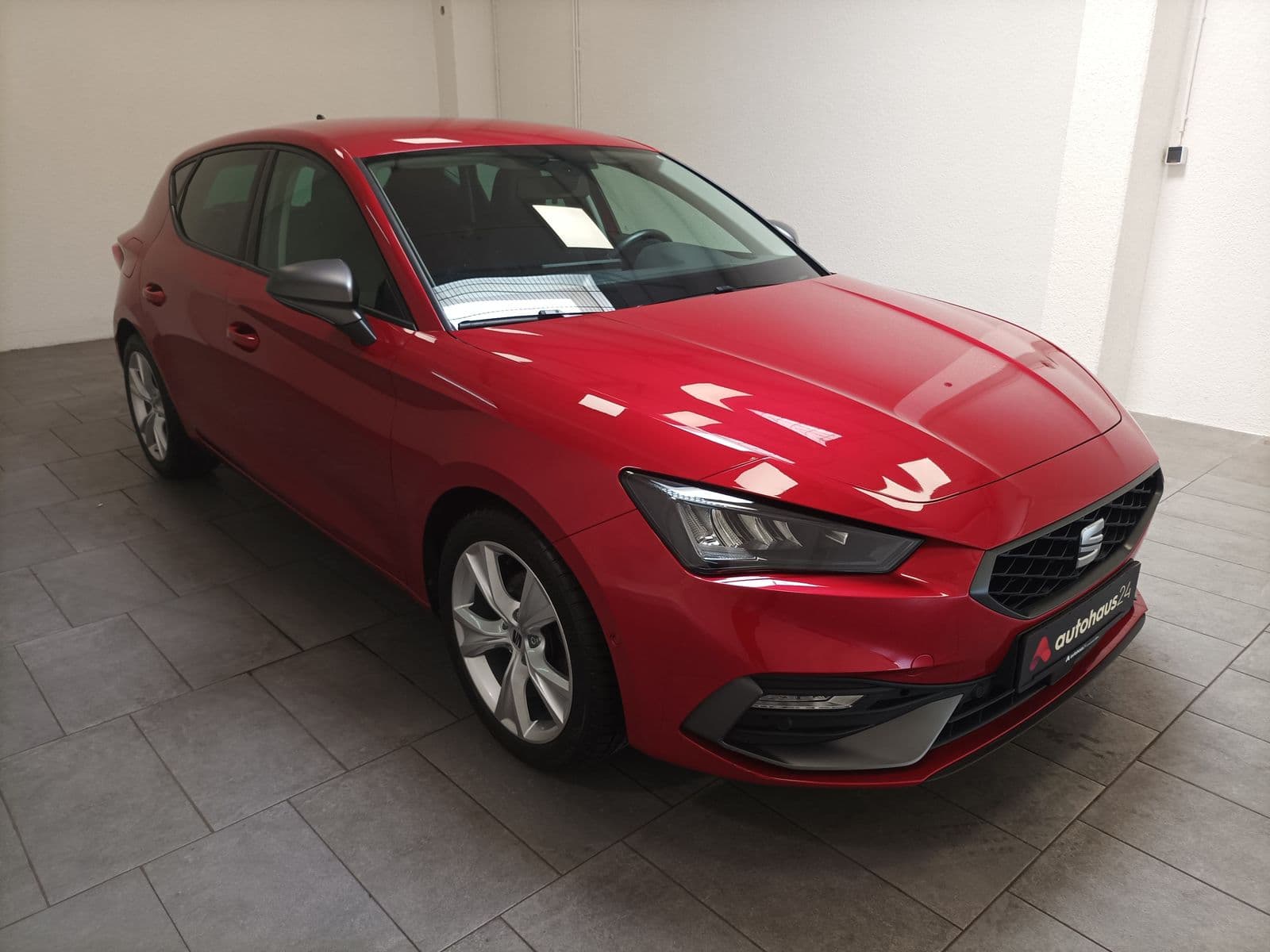 SEAT Leon Limousine SEAT Leon 1.5 TSI ACT 96kW FR Schräghecklimousine #1