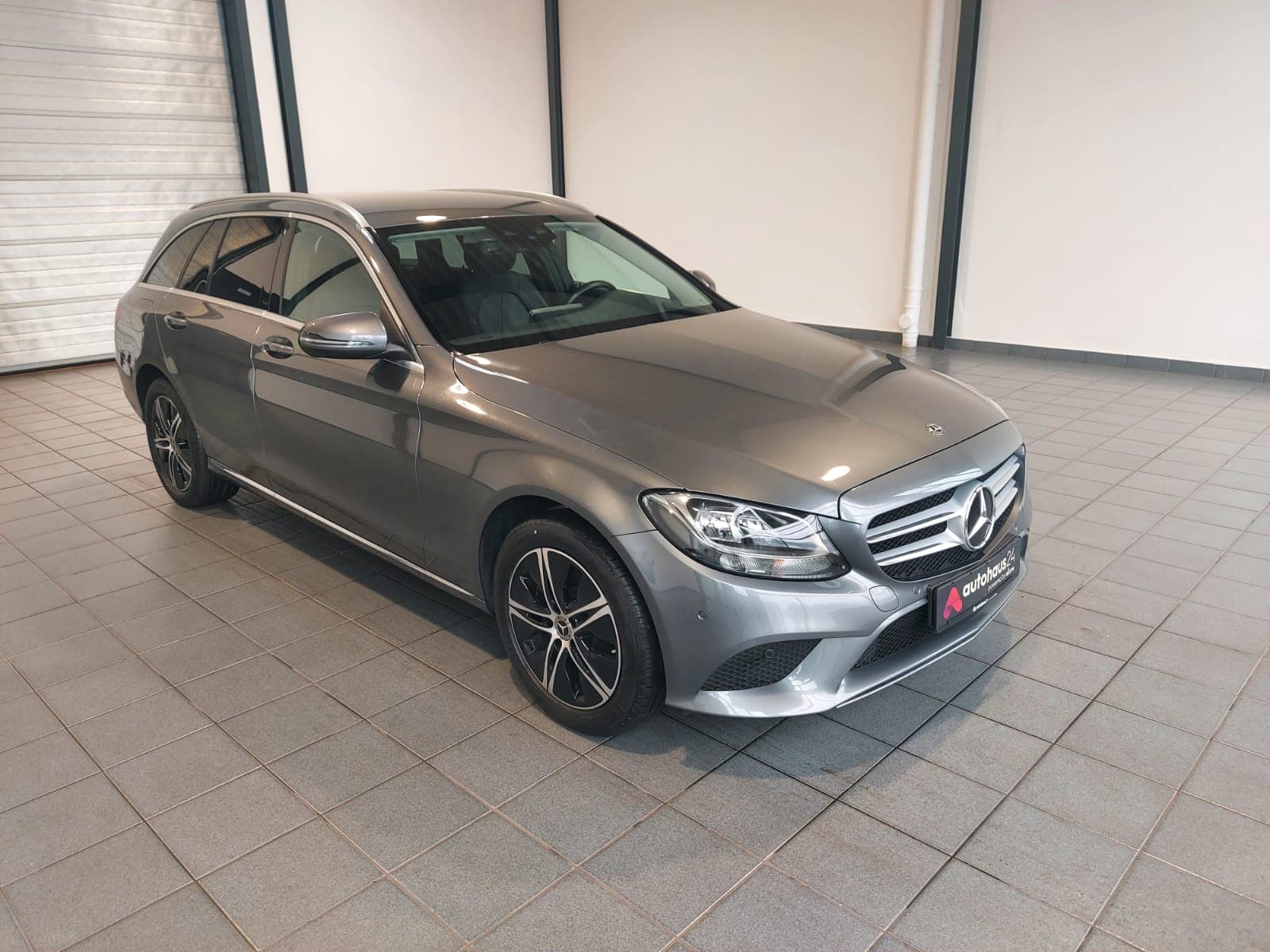 Mercedes-Benz C-Klasse Kombi MERCEDES C-Klasse C 220 d 4MATIC T Autom. Kombi #1