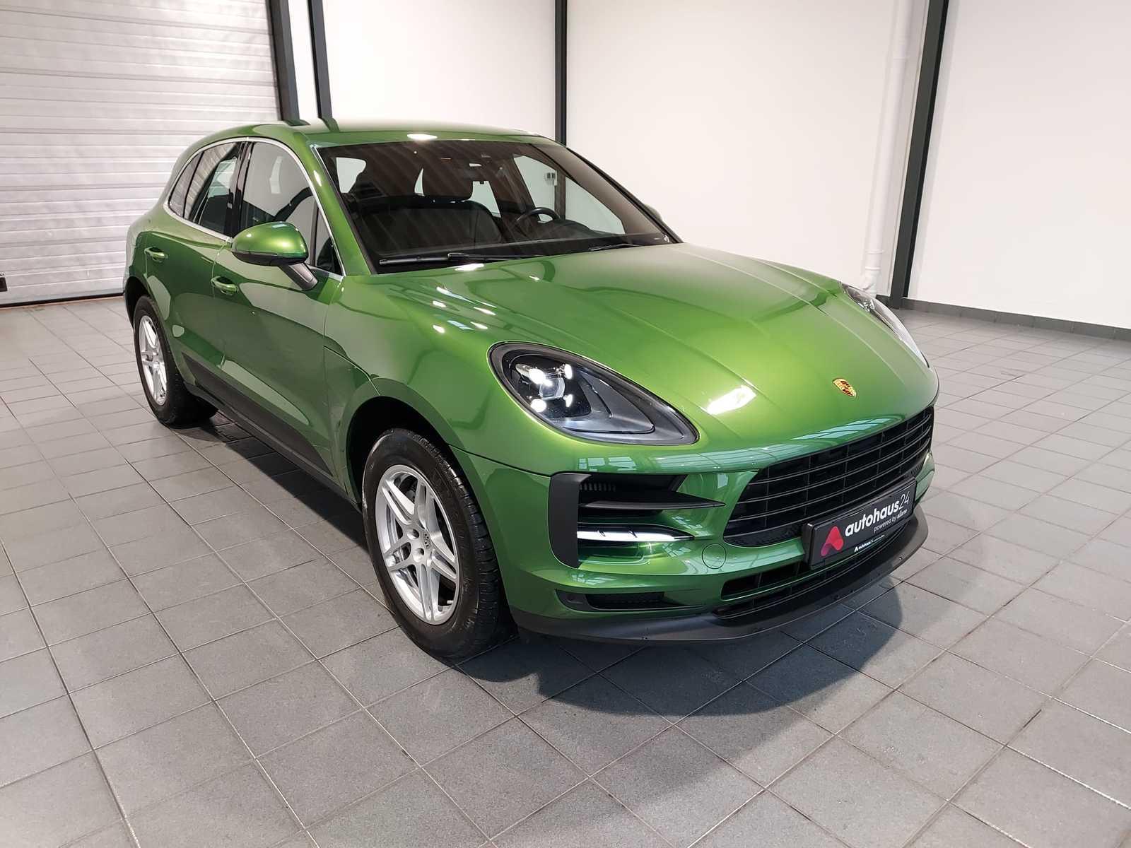 Porsche Macan SUV / Crossover / Geländewagen PORSCHE Macan S Sports Utility Vehicle