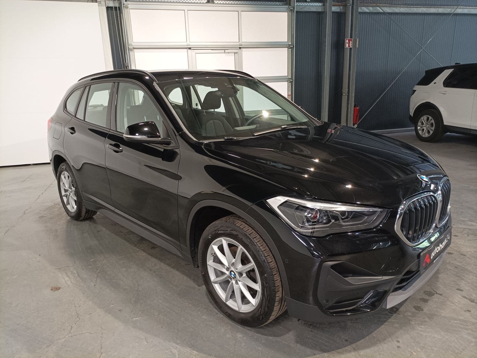 BMW X1 SUV / Crossover / Geländewagen BMW X1 xDrive18d Advantage Sports Utility Vehicle