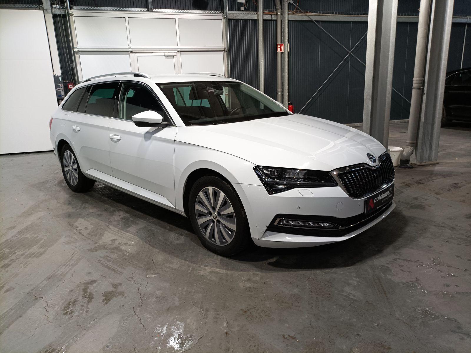 ŠKODA Superb Kombi SKODA Superb 2.0 TDI SCR DSG STYLE Combi Kombi