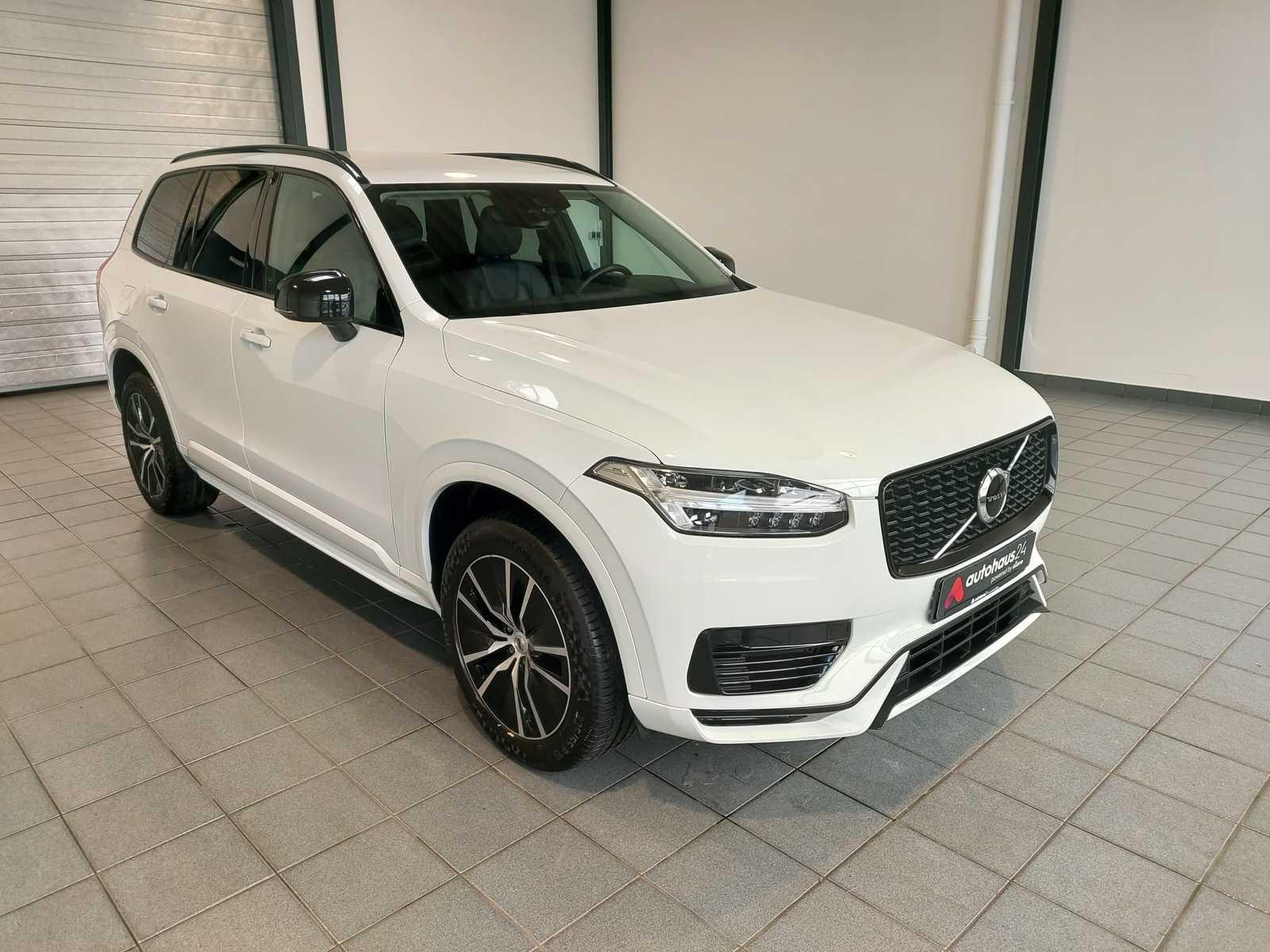 Volvo XC90 SUV / Crossover / Geländewagen VOLVO XC90 T8 Geartr. Recharge R-Design Expression Sports Utility Vehicle