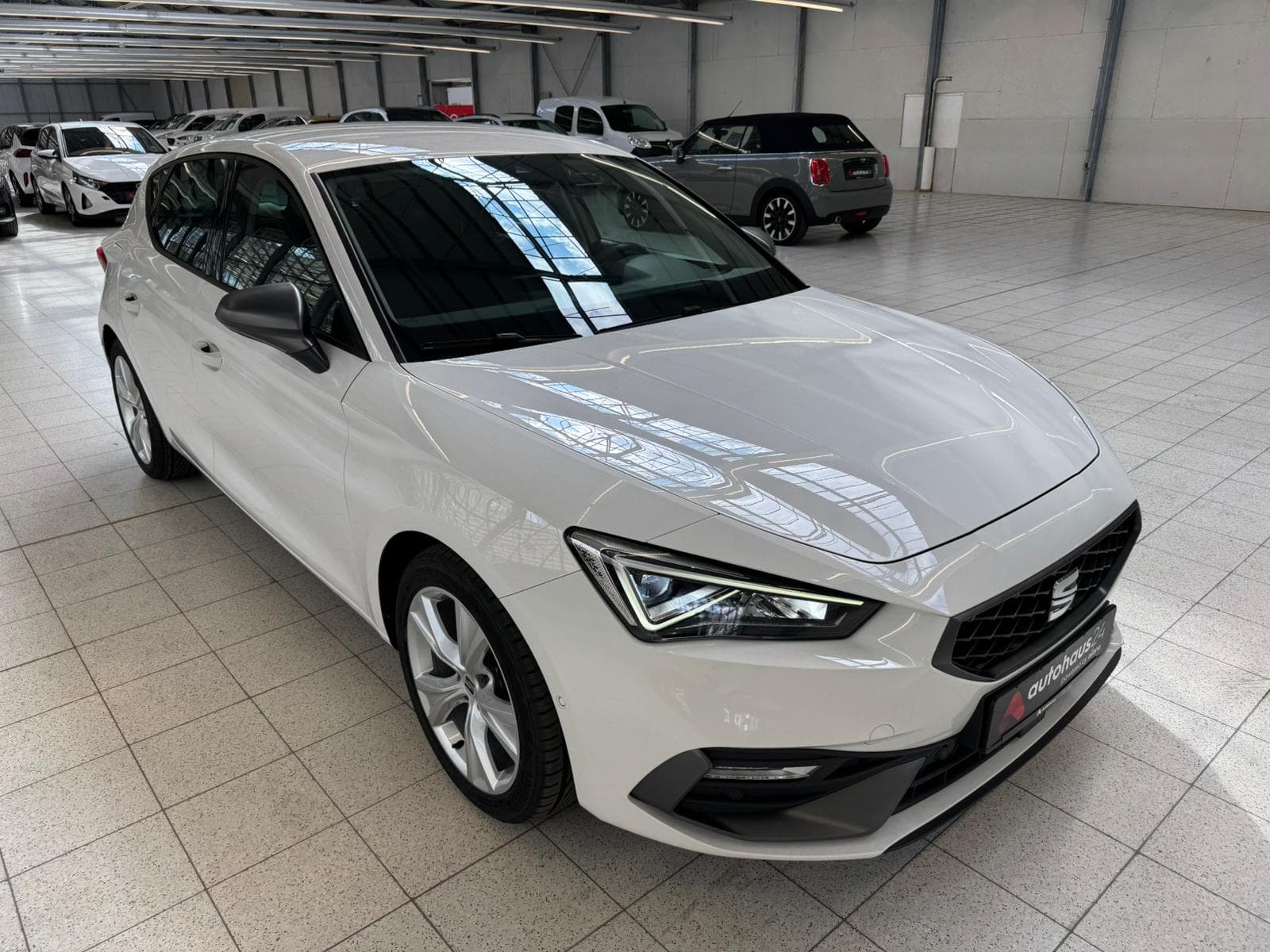 SEAT Leon Limousine SEAT Leon 1.0 TSI 81kW FR Schräghecklimousine #1