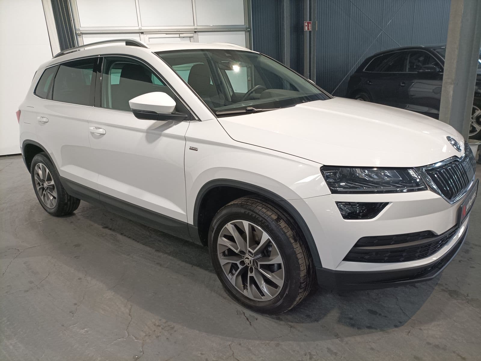 ŠKODA Karoq SUV / Crossover / Geländewagen SKODA Karoq 1.6 TDI SCR DSG DRIVE 125 Sports Utility Vehicle #1