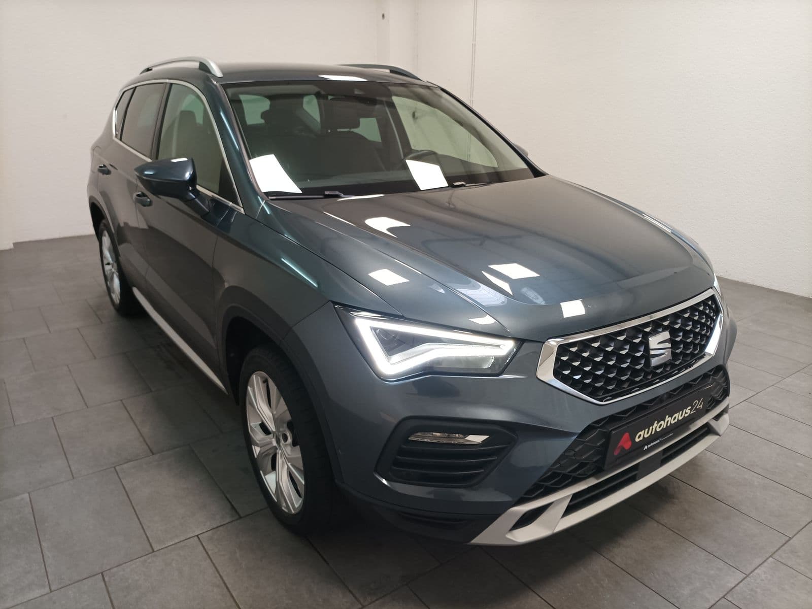 SEAT Ateca SUV / Crossover / Geländewagen SEAT Ateca 1.5 TSI ACT 110kW Xperience DSG Sports Utility Vehicle #1
