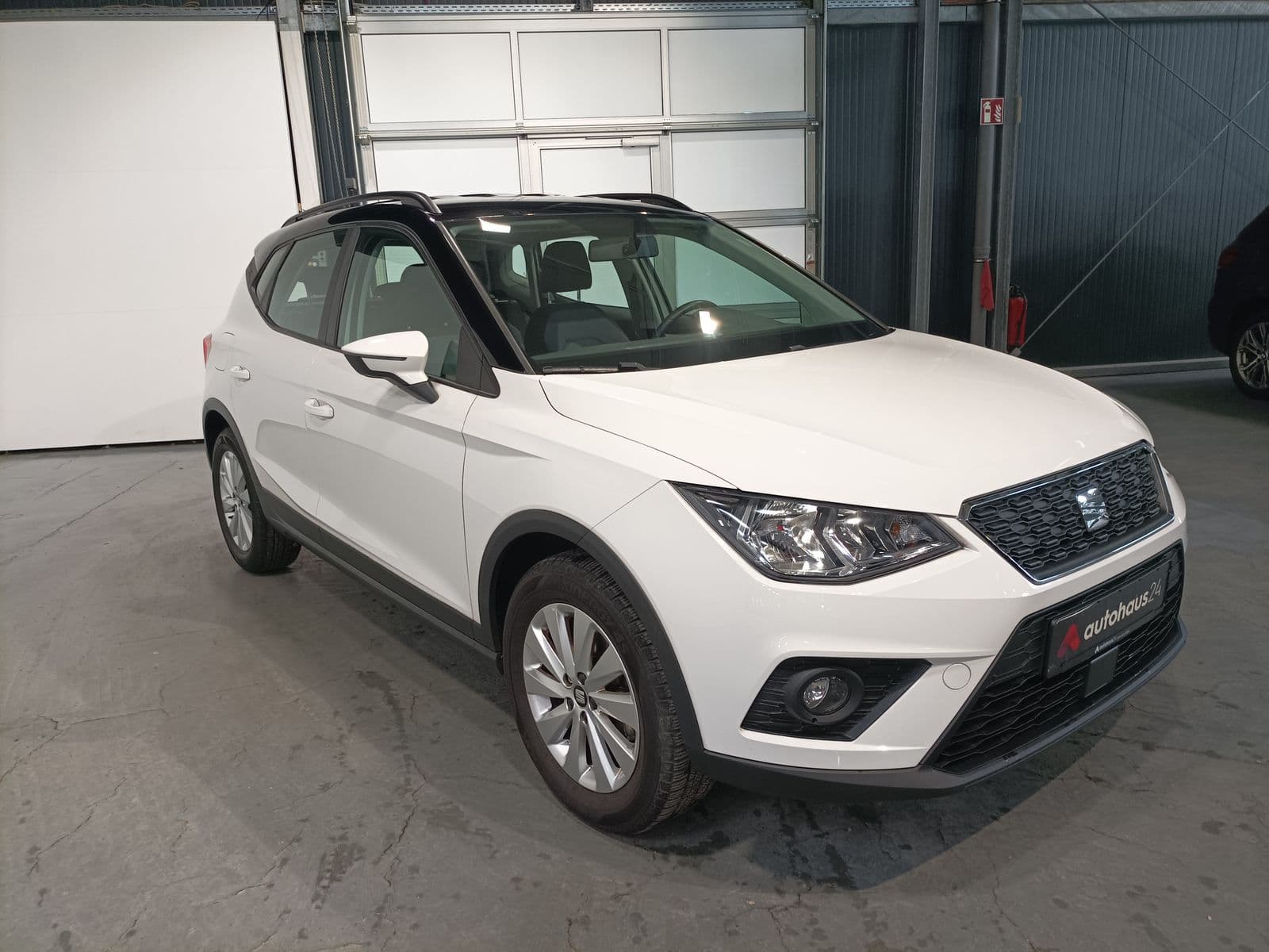 SEAT Arona SUV / Crossover / Geländewagen SEAT Arona 1.0 TSI 70kW Style Sports Utility Vehicle #1