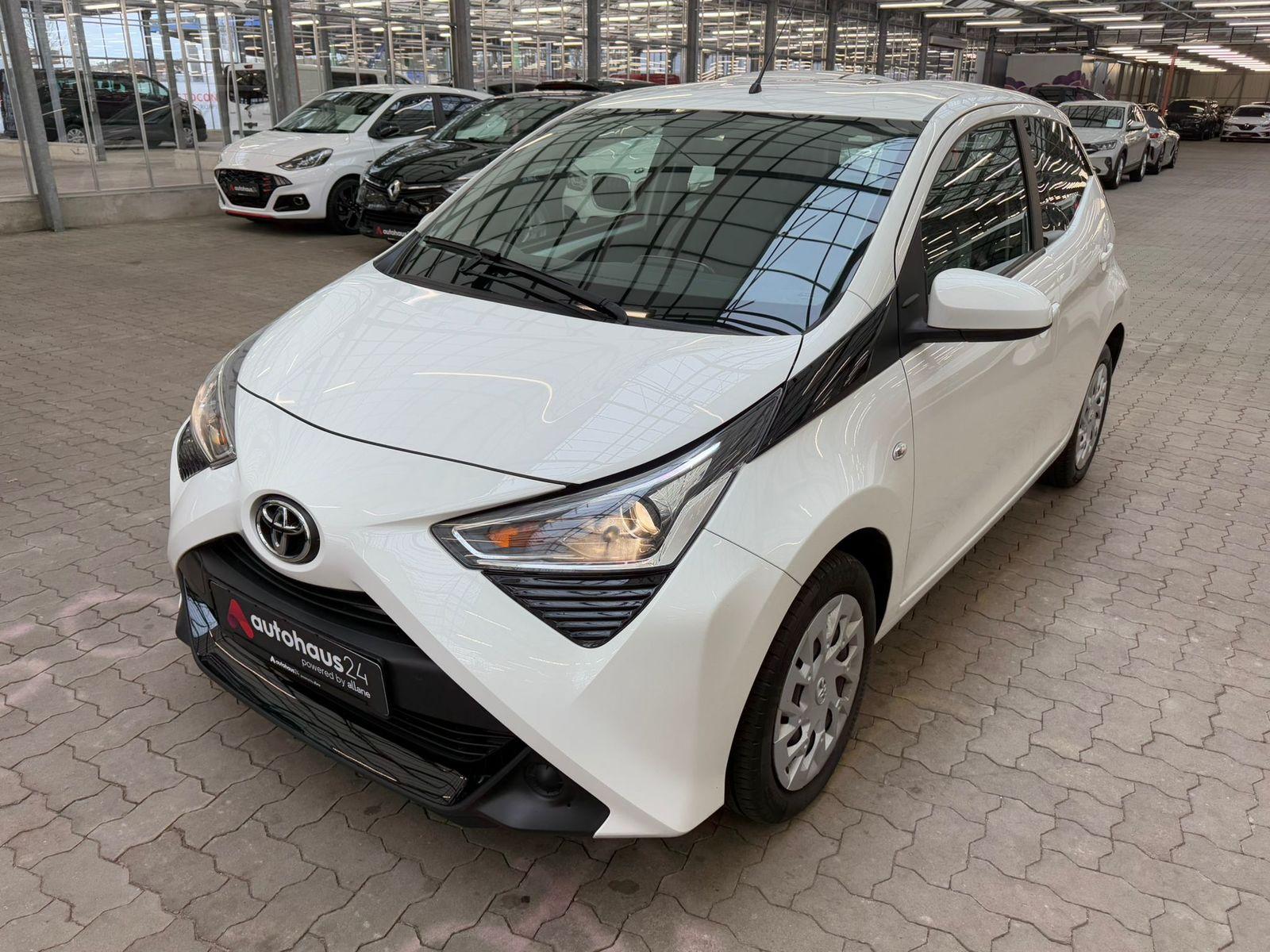 Toyota Aygo Kleinwagen Aygo 1.0 x-play (EURO 6d-TEMP)