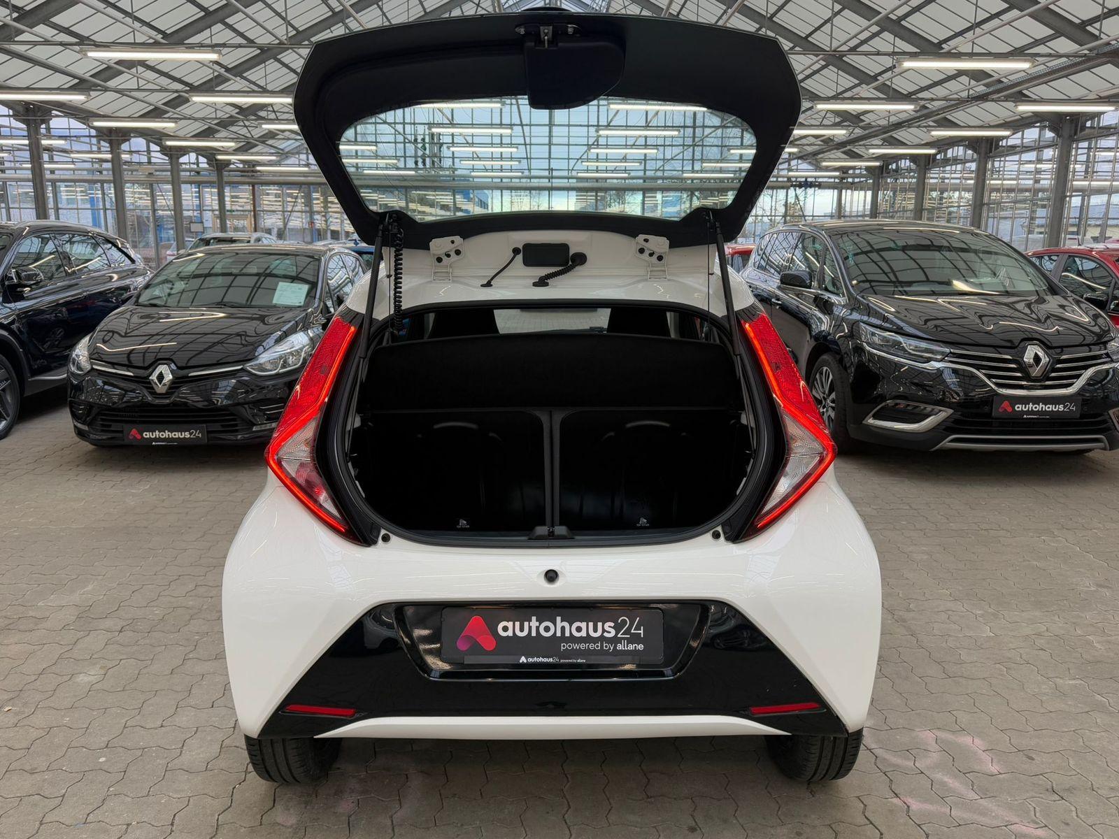 Toyota Aygo Kleinwagen Aygo 1.0 x-play (EURO 6d-TEMP)
