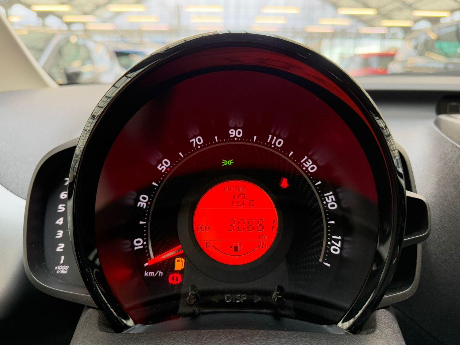 Toyota Aygo Kleinwagen Aygo 1.0 x-play (EURO 6d-TEMP)