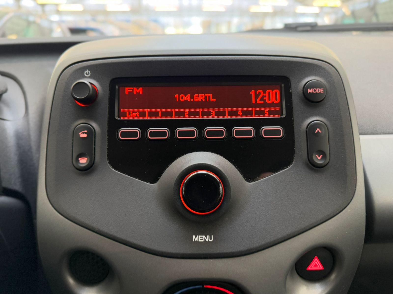 Toyota Aygo Kleinwagen Aygo 1.0 x-play (EURO 6d-TEMP)