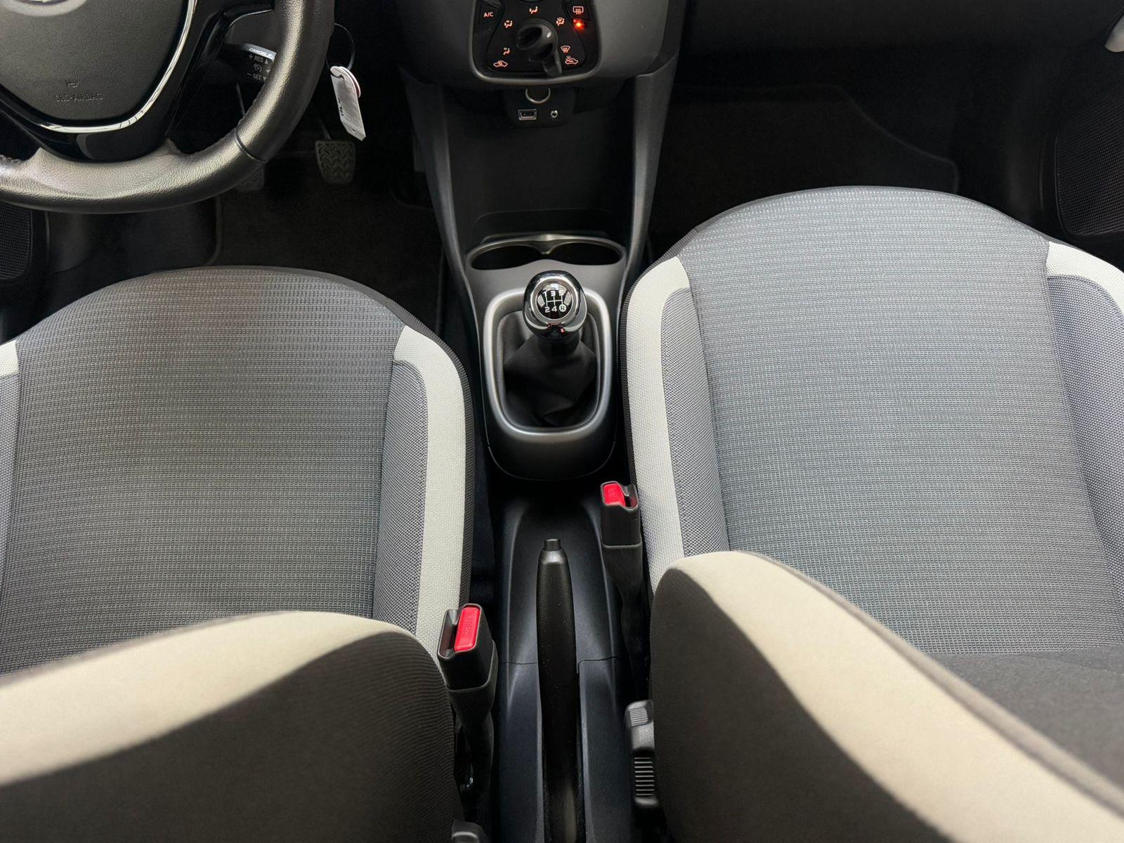 Toyota Aygo Kleinwagen Aygo 1.0 x-play (EURO 6d-TEMP)