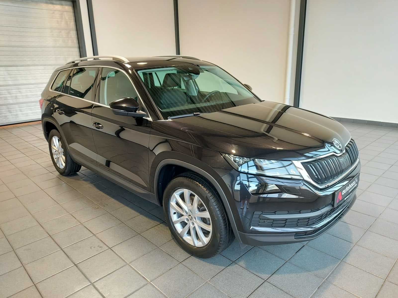 ŠKODA Kodiaq SUV / Crossover / Geländewagen SKODA Kodiaq 2.0 TDI SCR DSG STYLE Sports Utility Vehicle #1
